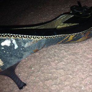 Heels 7.5 is being swapped online for free