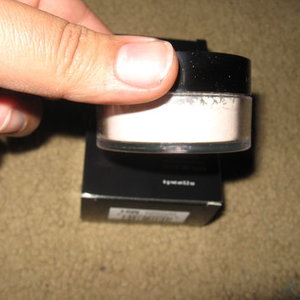 mineral tanslucent powder is being swapped online for free