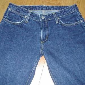 *Authentic PaperDenim&Cloth is being swapped online for free