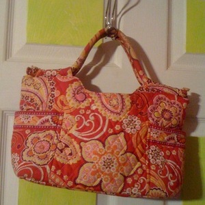 Vera Bradley Purse is being swapped online for free
