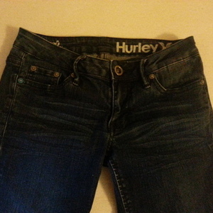hurley skinny fit jeggings sz3 is being swapped online for free