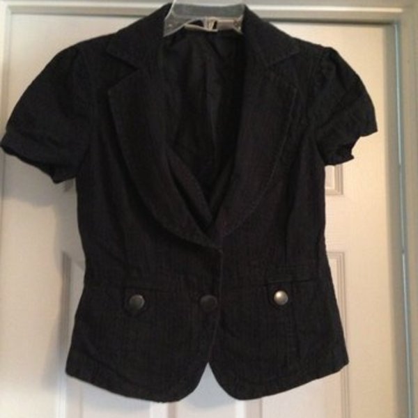 DKNY blazer XS is being swapped online for free