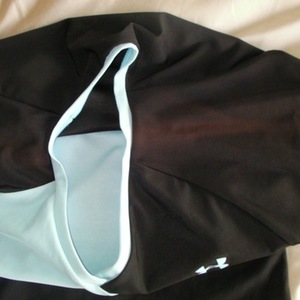 Under Armour Small compression top is being swapped online for free