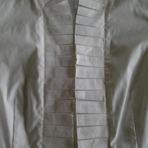 TRADED New Antonio Melani Small White Business Top  is being swapped online for free