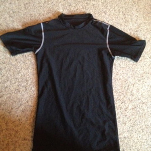 Nike Black Workout Shirt is being swapped online for free
