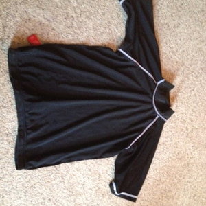 Black Rash Guard is being swapped online for free