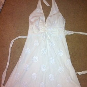 white summer dress small sz. 3 is being swapped online for free
