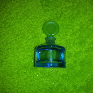 curve perfume is being swapped online for free