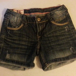 deystroyed denim shorts is being swapped online for free