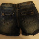 deystroyed denim shorts is being swapped online for free