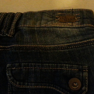 deystroyed denim shorts is being swapped online for free