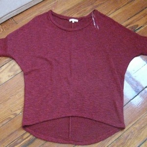 Deep Red Top (M) is being swapped online for free