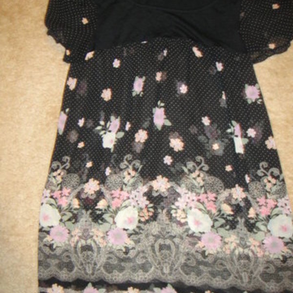 NEW F21 Foral Babydoll size s  is being swapped online for free