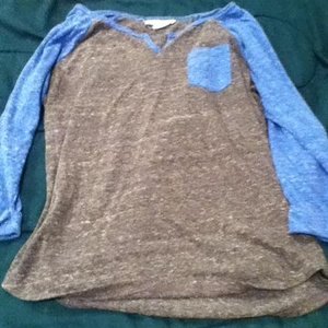 Burnout baseball top is being swapped online for free