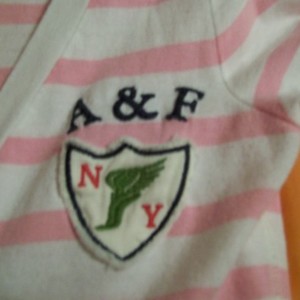 Light pink & white striped A&F V-neck is being swapped online for free