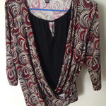 AGB Top Women's Small is being swapped online for free