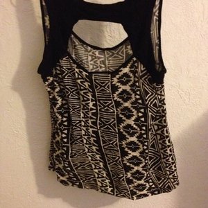 Black And White Tribal M Tank (Wet Seal) is being swapped online for free