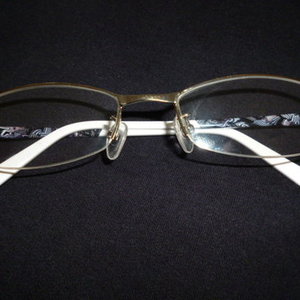 silver half rim glasses is being swapped online for free