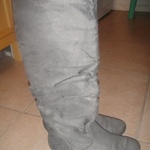 Shoe - Boots Flats size 7 is being swapped online for free