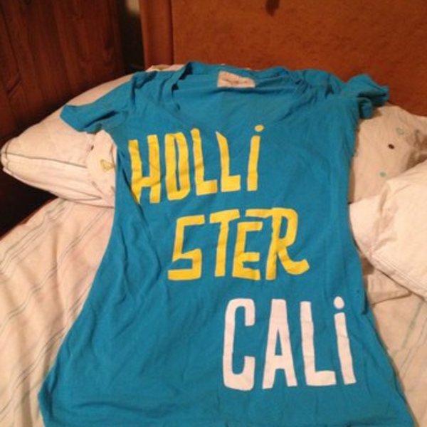 Hollister V neck  is being swapped online for free