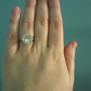 fake diamond ring is being swapped online for free