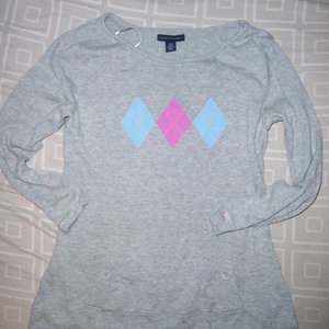 TOMMY HILFIGER small sweater MUST SEE beautiful quality is being swapped online for free