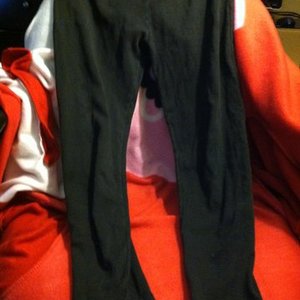 Vintage Leggings is being swapped online for free