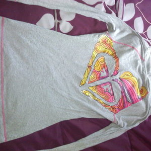 Roxy Shirt is being swapped online for free