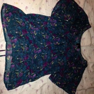 flowy top is being swapped online for free