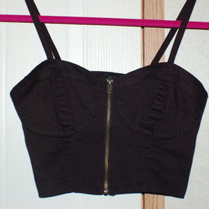 Nollie Pac Sun Crop Top is being swapped online for free