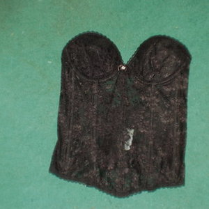 Lace Corset is being swapped online for free