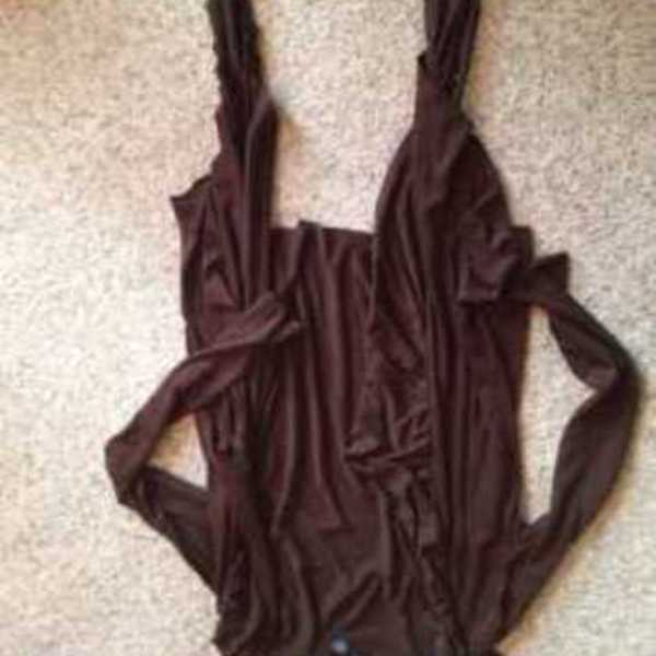 Brown Sweater is being swapped online for free