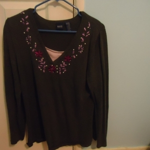 Grey Sweater M is being swapped online for free