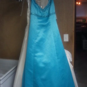 blue formal dress is being swapped online for free