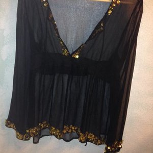 Sheer top with sequins is being swapped online for free