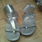 summer sandels  is being swapped online for free