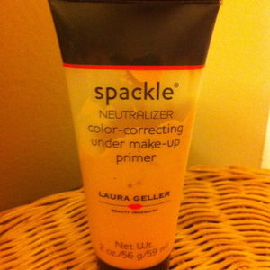Laura Geller Spackle color correcting primer is being swapped online for free