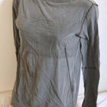 DKNY jeans top S is being swapped online for free