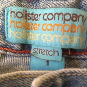 Hollister Jeans is being swapped online for free