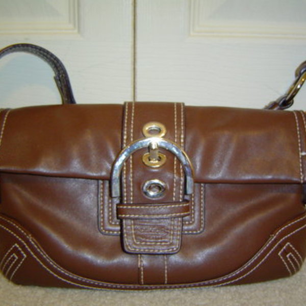 Brown Coach Purse is being swapped online for free