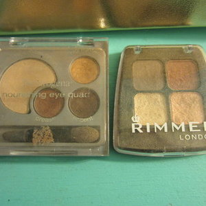 two eyeshadow quads  is being swapped online for free