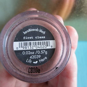 bare minerals blush is being swapped online for free