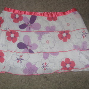 Size 9 Skirt, Super Short! is being swapped online for free