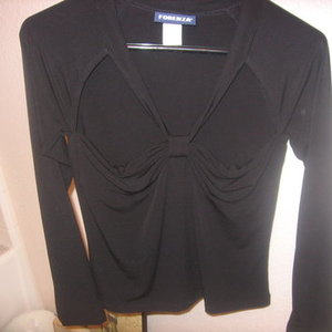 Sexy Clubbing Black Top is being swapped online for free