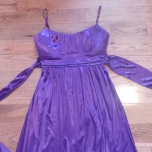 SILKY DRESS Size M is being swapped online for free