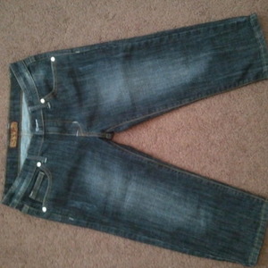 Jean capris size 5/6 is being swapped online for free