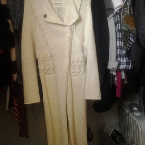 long sweater is being swapped online for free