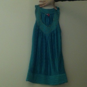 Baby blue juniors top is being swapped online for free