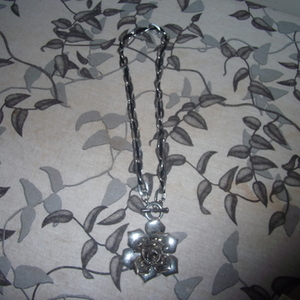 Necklace with large silver rose Uk is being swapped online for free