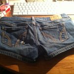 Hollister shorts is being swapped online for free
